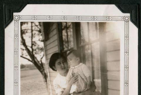 Woman and child (ddr-densho-359-906)
