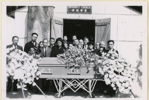 Mourners at Mr. Nishimoto's funeral (ddr-densho-37-1581)