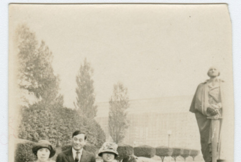 Japanese Americans at the University of Washington (ddr-densho-26-195)