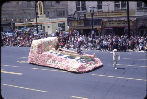 Portland Rose Festival Parade- float 11 