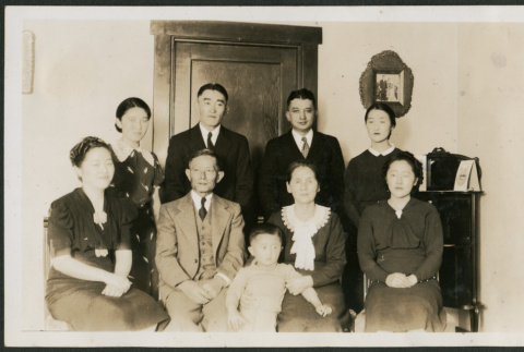 Family portrait (ddr-densho-359-999)