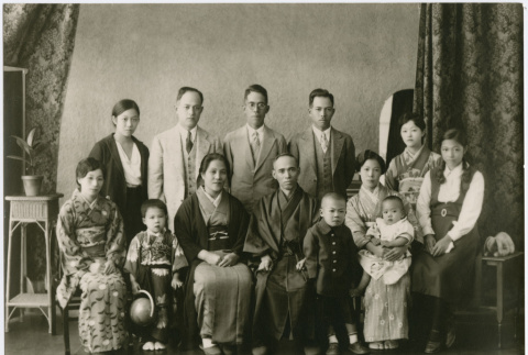 Family portrait (ddr-densho-359-1)