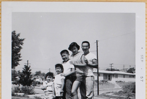 Hardy, Yoshiko, William, Susan and Leslie Shiomi (ddr-densho-522-447)