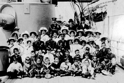 Group photo on a boat (?) (ddr-densho-43-2)