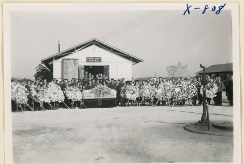 Mourners at Mrs. Funaka's funeral (ddr-densho-37-1920)