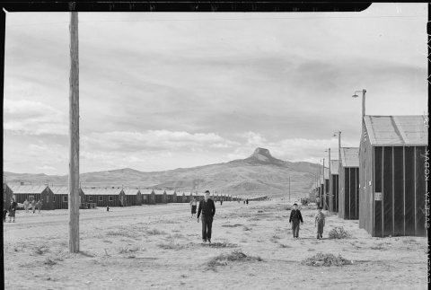 Heart Mountain concentration camp, Wyoming (ddr-densho-37-795)