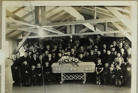 Funeral (ddr-densho-258-131)