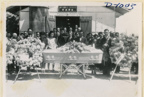 Funeral for Yamaguchi (ddr-densho-37-2004)