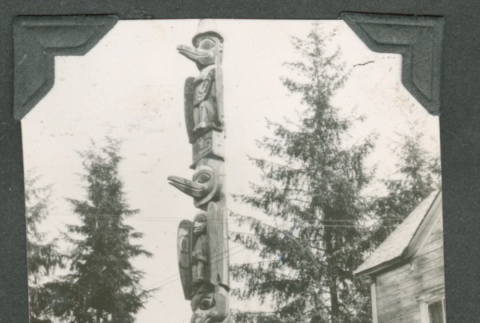 Totem Pole (ddr-densho-540-118)