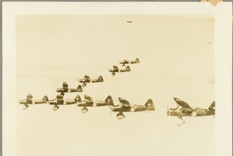 British planes flying in formation (ddr-njpa-13-195)