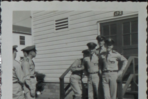 Servicemen at the Radar Observer School (ddr-densho-321-1270)