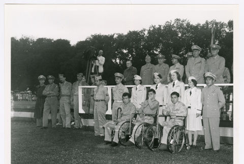 Former members of the 442nd at the Walter Reed Hospital (ddr-densho-1007-314)