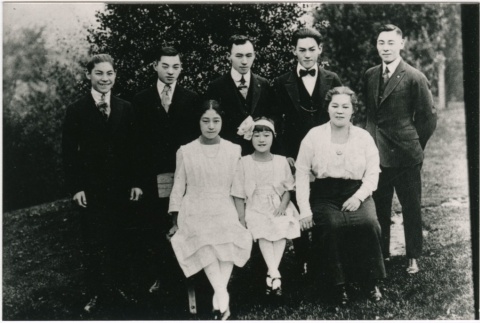 Family of Alfred Eijiro Tatsumi (ddr-densho-353-201)
