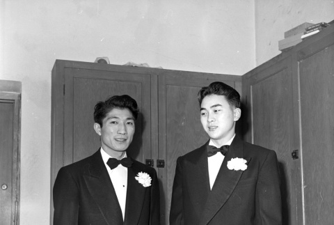 Wedding of Sam Sakamoto and Hanaye (Fujiwara) Sakamoto (ddr-one-1-47)