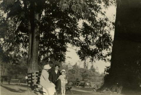 Japanese Americans in a park (ddr-densho-182-171)