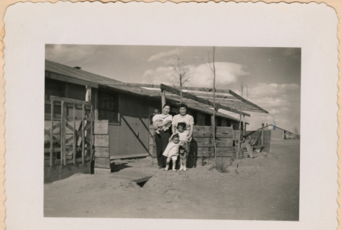 Sally Domoto and children with another woman and child (ddr-densho-329-1307)
