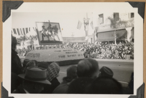 Arcadia parade float (ddr-densho-542-41)