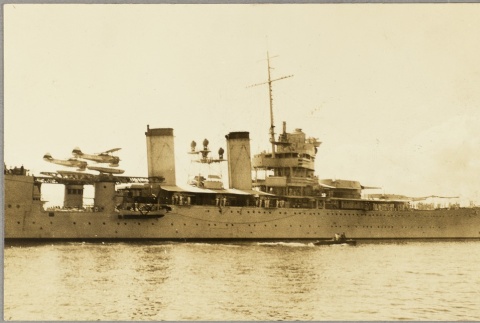 Photograph of the USS Astoria (ddr-njpa-13-355)