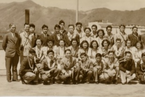 A group posing outside (ddr-njpa-8-14)