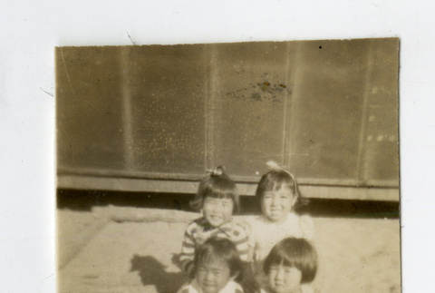 Children at the Poston camp (ddr-csujad-38-198)