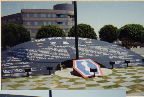 Overview of memorial (ddr-densho-466-561)