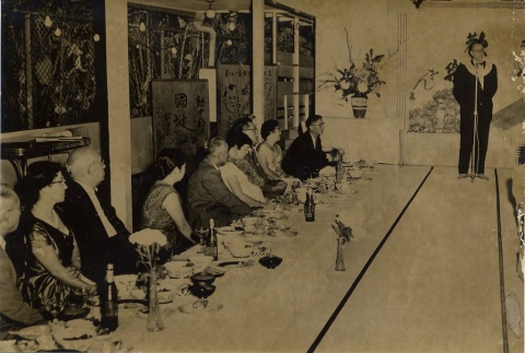 William F. Quinn giving a speech in a teahouse (ddr-njpa-2-1016)
