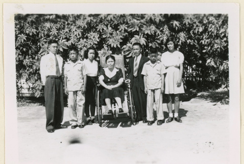 Mr. and Mrs. Nakada with their family (ddr-densho-37-1708)