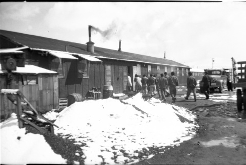 Internees walking into Block 22's Mess Hall (ddr-densho-570-66)