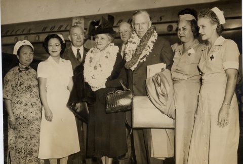 George C. Marshall and Katherine Boyce Tupper Marshall arriving in Hawai'i (ddr-njpa-1-975)