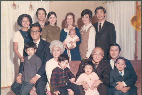 Sakura Family portrait of 15 people (ddr-densho-523-539)