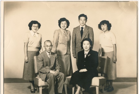 Family portrait (ddr-densho-321-486)