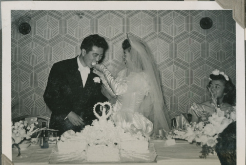 Wedding cake cutting (ddr-densho-201-903)