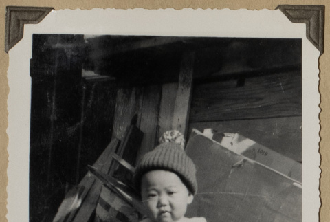 Baby Kunikazu sitting by himself (ddr-densho-542-461)