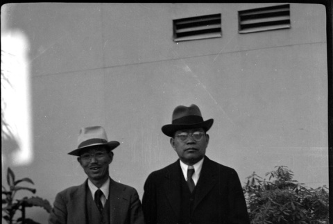 Tomoyuki Nozawa and unknown man (ddr-densho-426-1729)