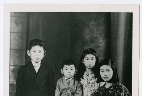Photo of Morikawa children (ddr-densho-446-419)