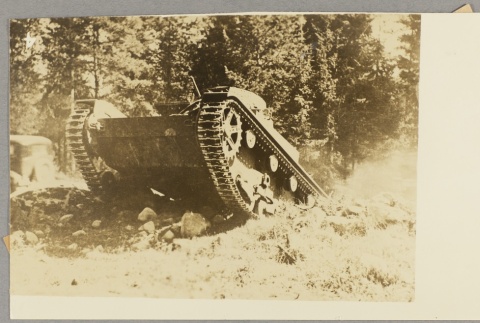 Photograph of a tank in Finland (ddr-njpa-13-1016)