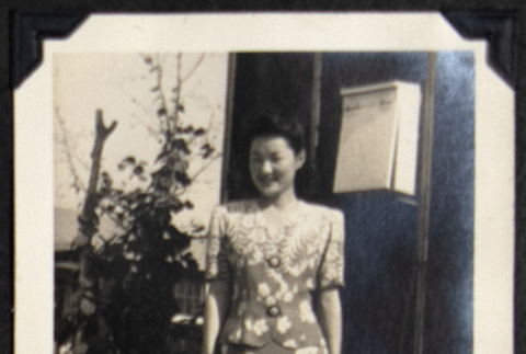 Woman wearing a floral outfit (ddr-densho-542-760)