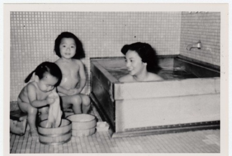 Meredith, Barb and Miyuki bathing (ddr-densho-259-626)