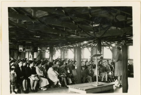 Dr. Lawsome's audience (ddr-densho-37-1282)