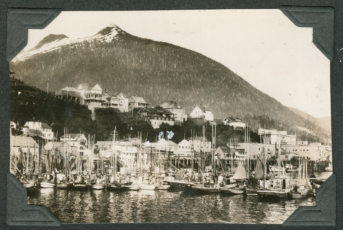 Boat landing (ddr-densho-540-115)