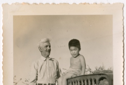 Japanese American man and child (ddr-densho-325-431)