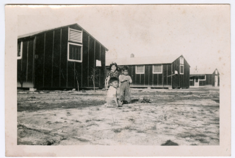 3 Children (ddr-densho-556-5)