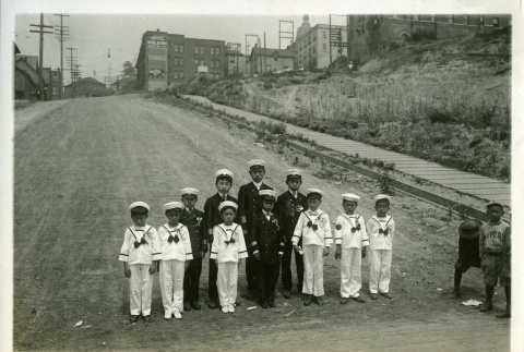 Japanese American children (ddr-densho-35-214)