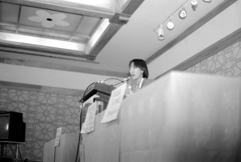 Wilma Chan speaking (ddr-densho-1007-539)