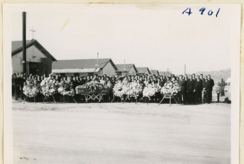 Mourners at Horiguchi's funeral (ddr-densho-37-1926)