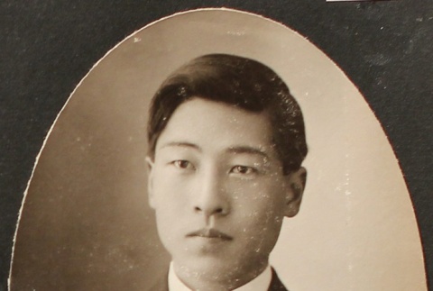 Portrait of Nikkei man (ddr-densho-259-414)
