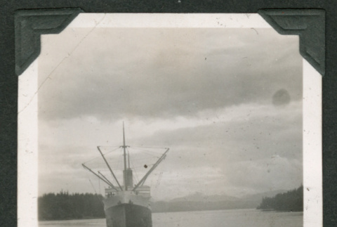 Ship sailing (ddr-densho-540-58)
