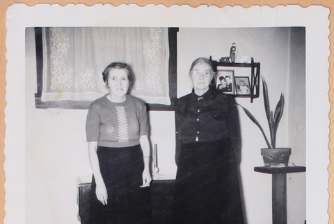 Photo of two women (ddr-densho-483-474)