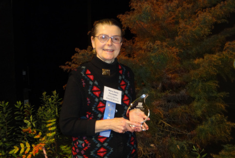 Mary Anne Parmeter winning the 2012 Denny Award (ddr-densho-354-2321)