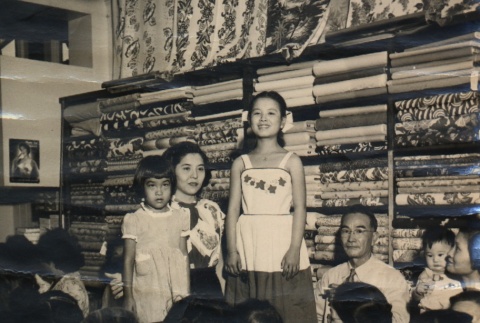 Hibari Misora with others in a fabric store (ddr-njpa-4-965)